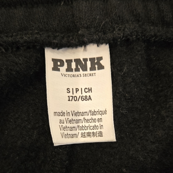 PINK Victoria's Secret Black Long Sleeve and Shorts Set - Picture 3 of 3